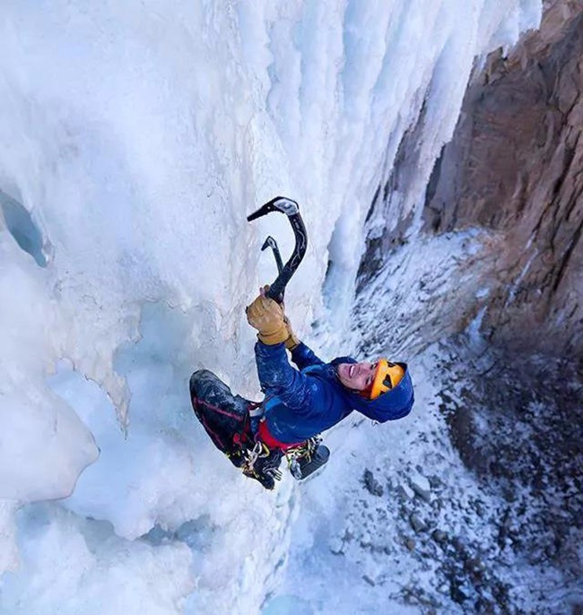 挑选冲锋衣的时候必须要注意的几个问题