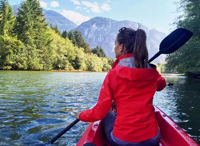 挑选冲锋衣的时候必须要注意的几个问题